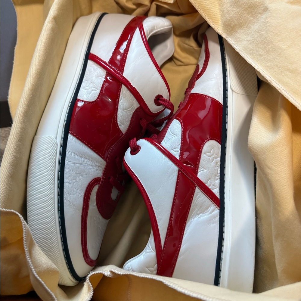 Louis Vuitton tower size 12